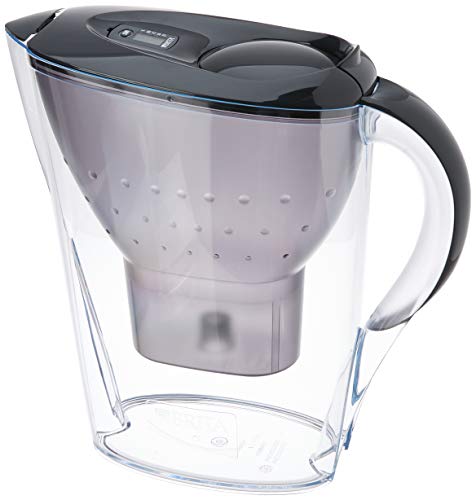 BRITA Jarra con filtro de agua para nevera Marella para la reducción de cloro, cal e impurezas, Incluye 3 cartuchos de filtro MAXTRA +, 2.4L -grafito